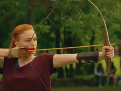 X-Men: Apocalipse | Jean usa arco em cena deletada do filme - assista