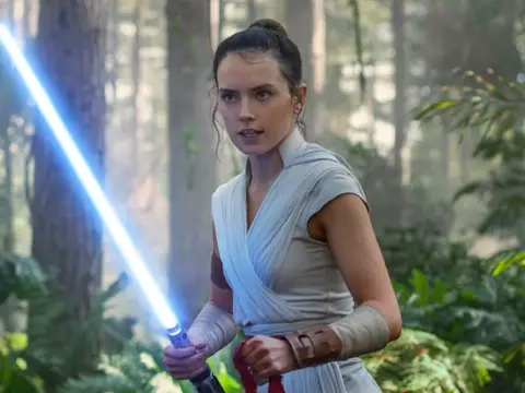 Daisy Ridley vai estrelar remake da clássica série Viagem ao Fundo do Mar