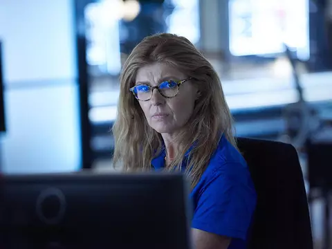 9-1-1 | Procedural de Ryan Murphy tem estreia discreta, mas cheia de energia e drama