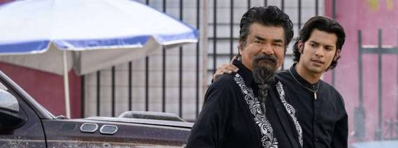 Besouro Azul': George Lopez e mais três nomes são adicionados ao elenco da  adaptação - CinePOP