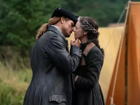 Final explicado de Outlander, ¿Jamie y Claire mueren? Escena postcréditos
