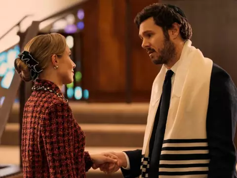 Nadie quiere esto | Creadora y el elenco responden a las palabras de Adam Brody sobre Palestina