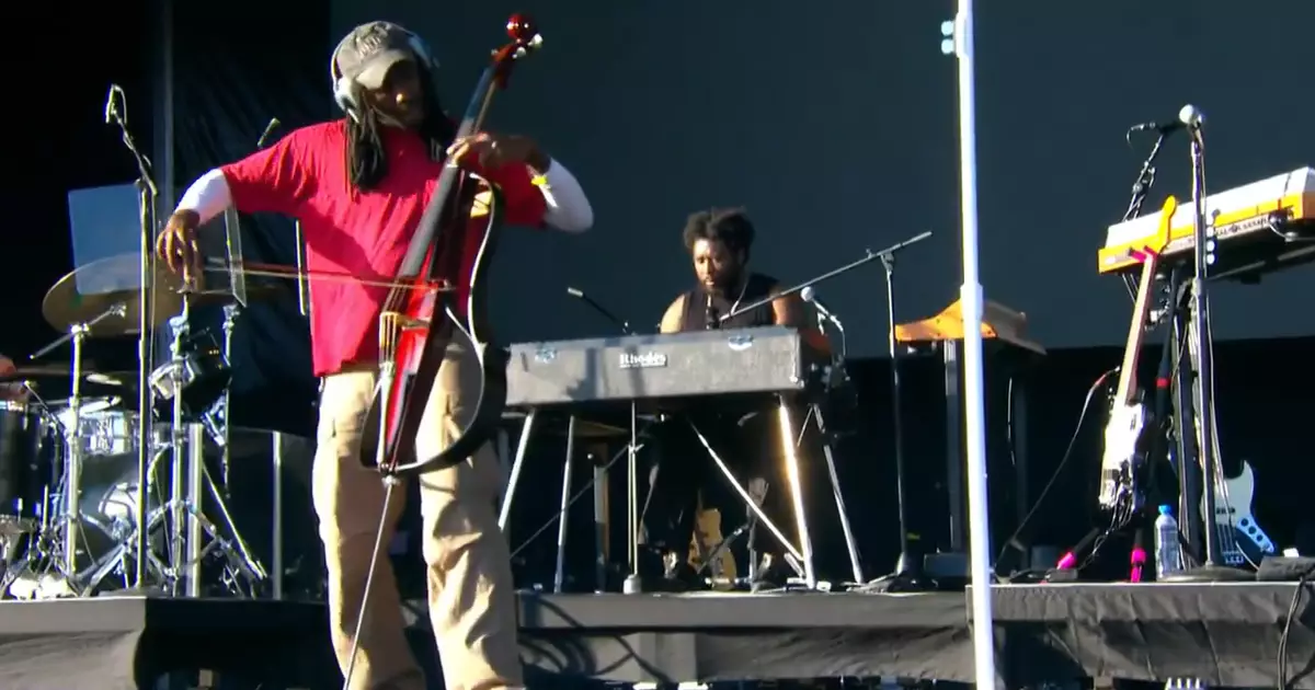 Música Show polivalente do Blood Orange embala bem 1º pôr do Sol do Lolla2 min de leitura Caio Coletti