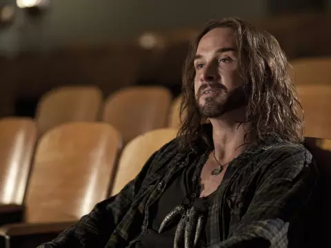 Falling Skies | Assista a um trailer da terceira temporada divulgado na Comic-Con 2013