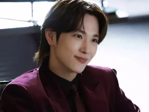 Im Si-wan em Love in Disguise; Ahn Hyo-seop em Final Table; e Ji Chang-wook em Amor Doce Amor (Reprodução)