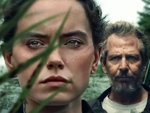 Daisy Ridley encara seu passado em trailer de A Filha do Rei do Pântano; veja