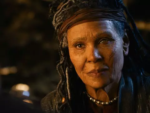 Jada Pinkett Smith como Niobe (Warner Bros./Divulgação)