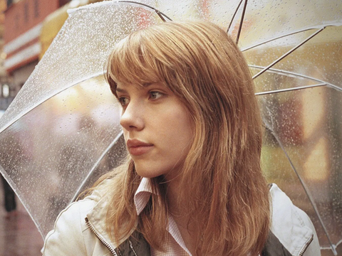 Scarlett Johansson Revela Luta Contra Estereótipos Sexistas em Hollywood