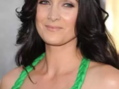 Chuck | Carrie-Anne Moss vai participar da temporada final