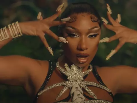 Megan Thee Stallion, em cena do clipe de Sweetest Pie