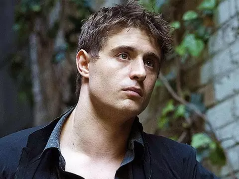 Young Sherlock | Max Irons será irmão mais velho do detetive na série