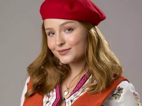 Além da Ilusão: o slogan de Larissa Manoela. A volta de Cine Holliúdy e mais…