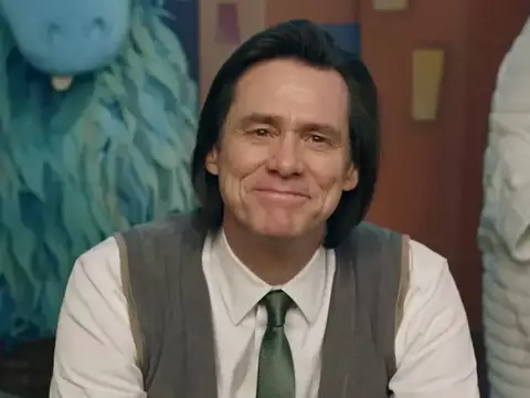 Jim Carrey se emociona ao receber homenagem em prêmio na França