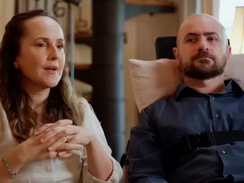 Foto de Déa e Tiba Camargos no documentário O Dia da Cruz/Reprodução/Lumine