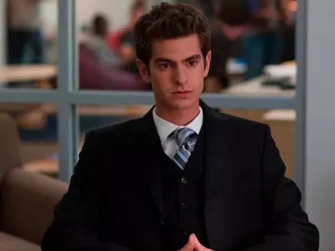 Harry Potter | Andrew Garfield defende filmes e critica posição de JK Rowling